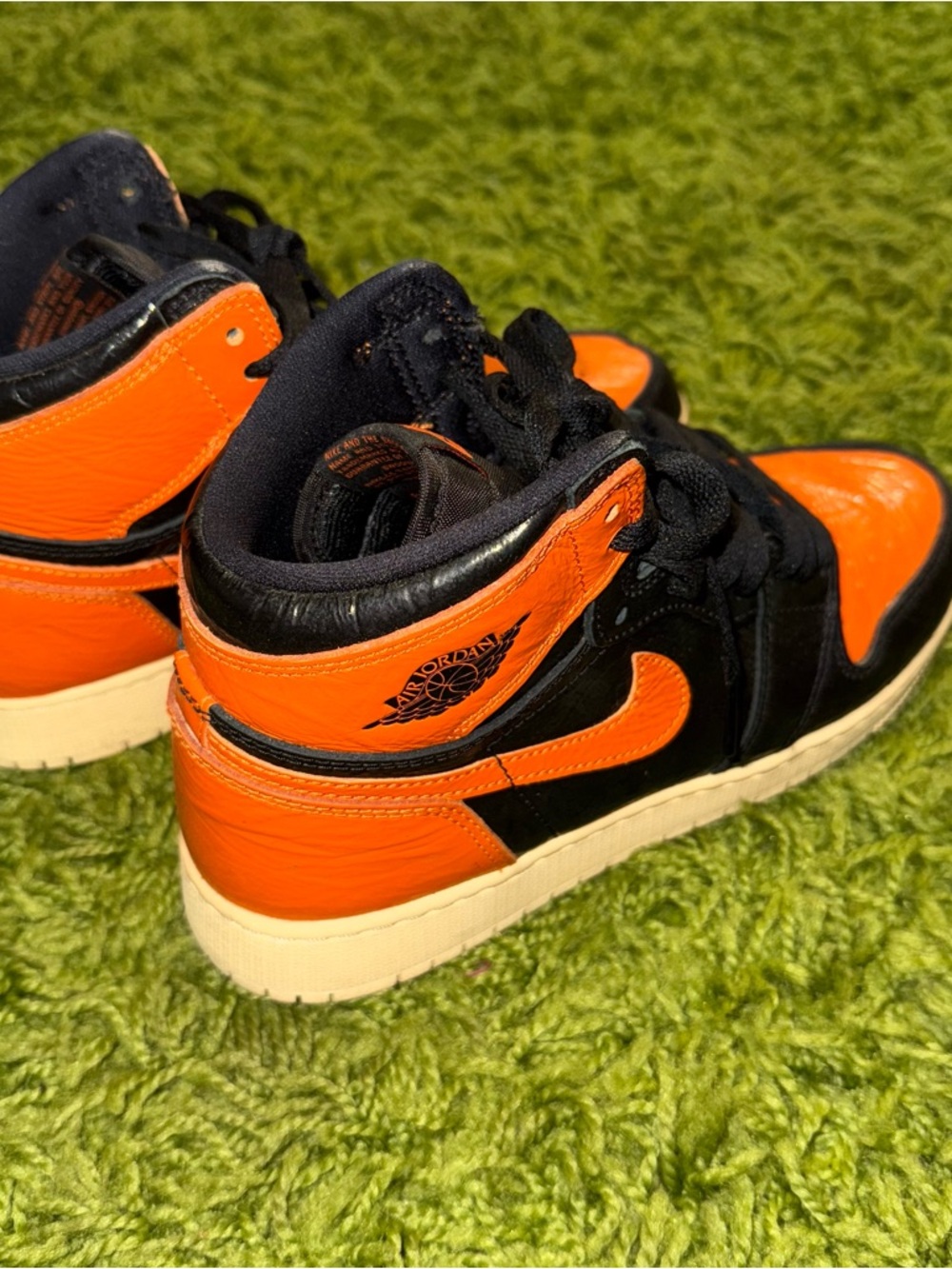 Jordan 1 Retro High
Shattered Backboard 3.0 6Y